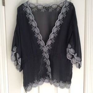 🌟Filtre Lacy Sheer Top Sz XS kimono wrap